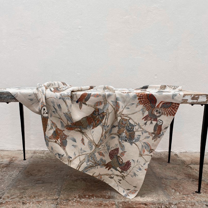 linen tablecloth owls - La Bottega di Casa