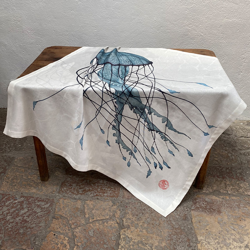 Tablecloth Medusa