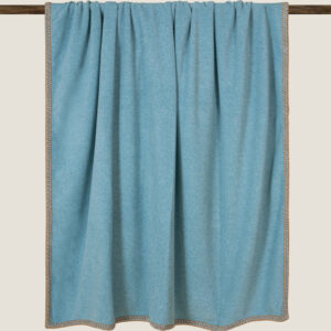 Throw Bamboo color blue