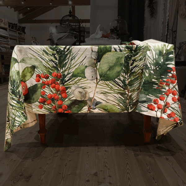 Tablecloth with leaves and red berries design