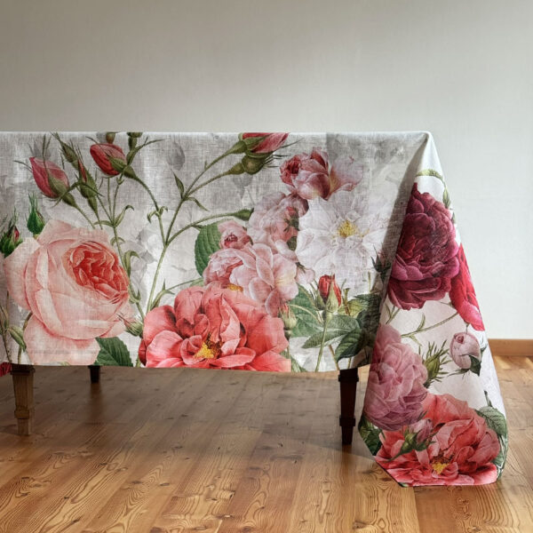 linen tablecloth with red roses designs