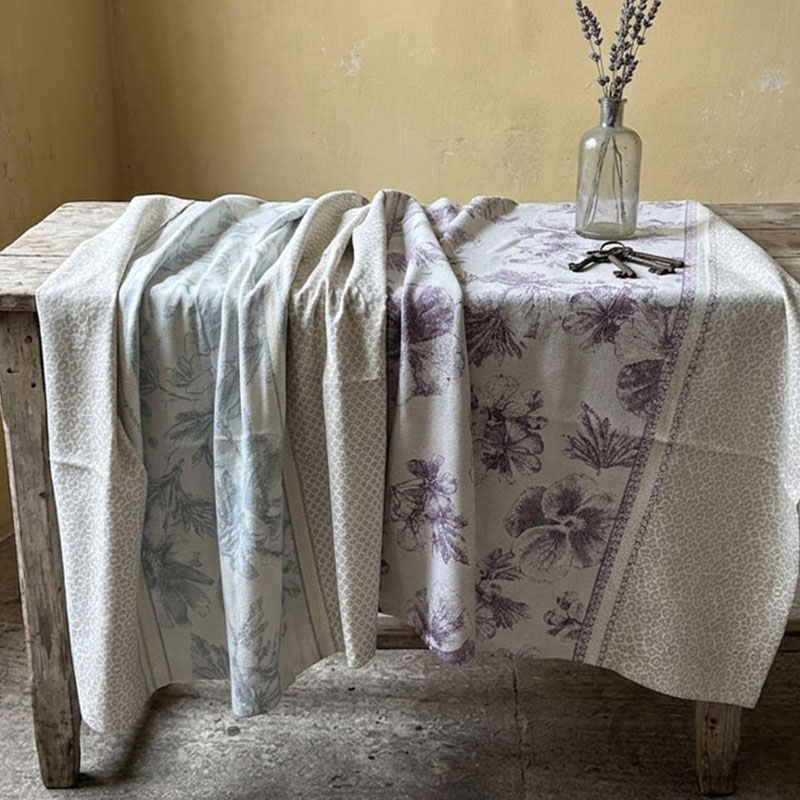 Mistolino Viola - azzurro e viola Tablecloth-LA-BOTTEGA-DI-CASA jacquard tablecloth