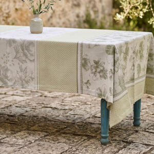 jacquard tablecloth