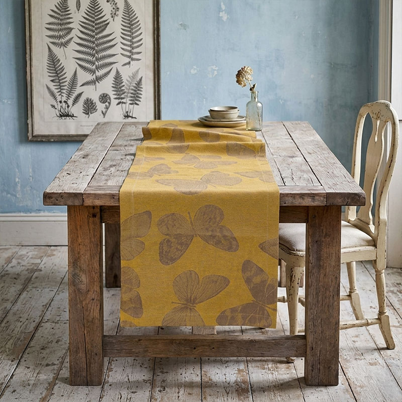 Fauna Giallo Linen Table Runner-La-Bottega-di-Casa striscia da tavola con farfalle